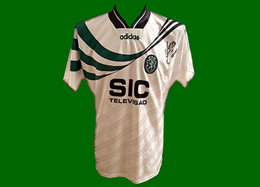 1995/96. Camisola Adidas do Sporting, do Amunike, usada no jogo de 14 de setembro de 1995 contra o Maccabi Haifan. O Sporting ganhou 4-0.